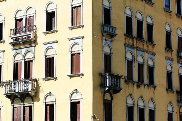 Come conoscere l'elenco immobili di un edificio